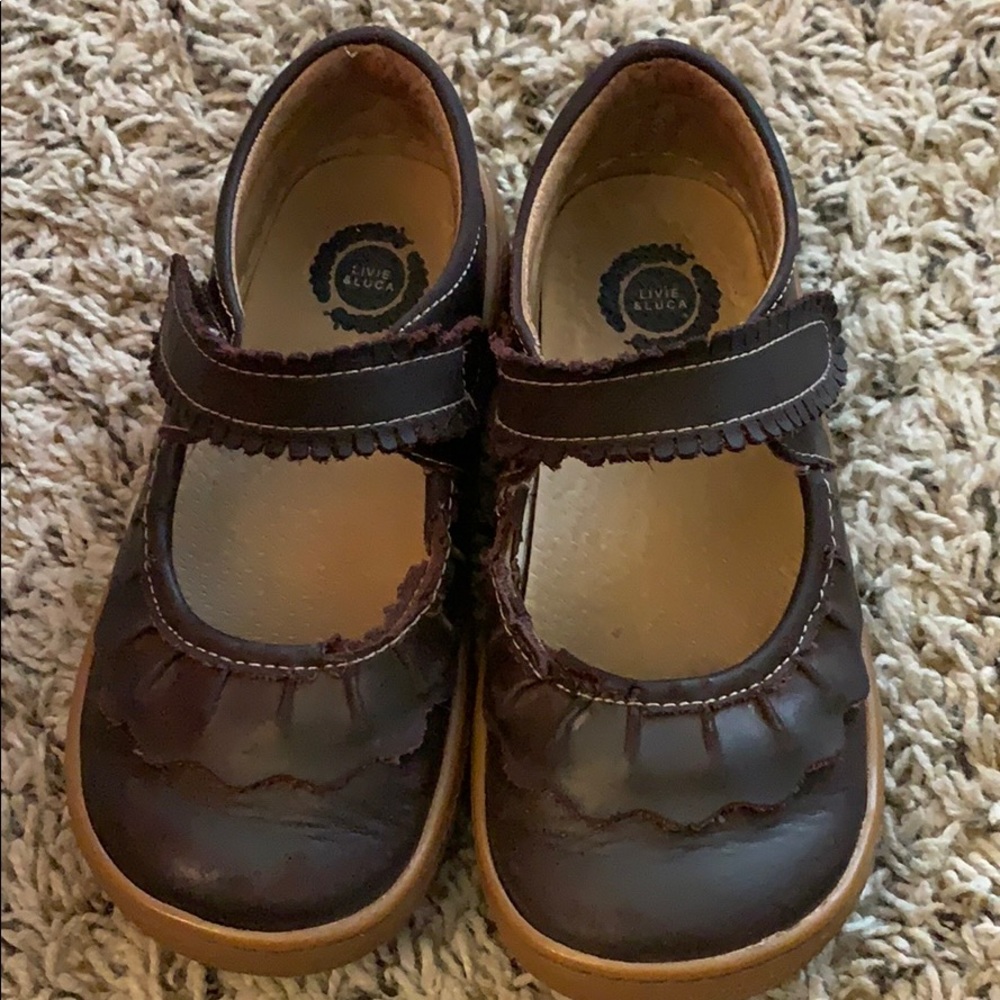 Adorable Livie & Luca mocha shoe